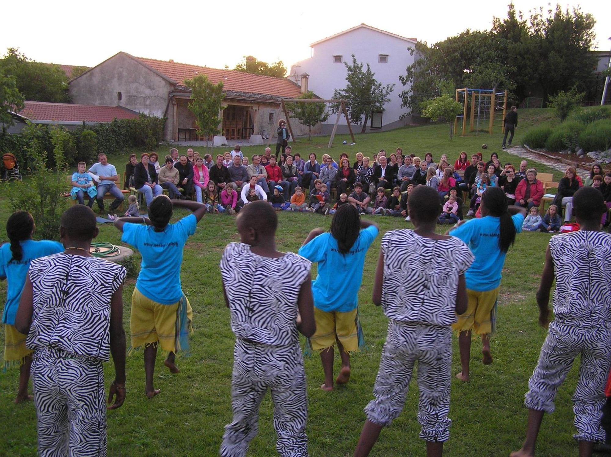 Pliskovica Youth Hostel Exteriör bild