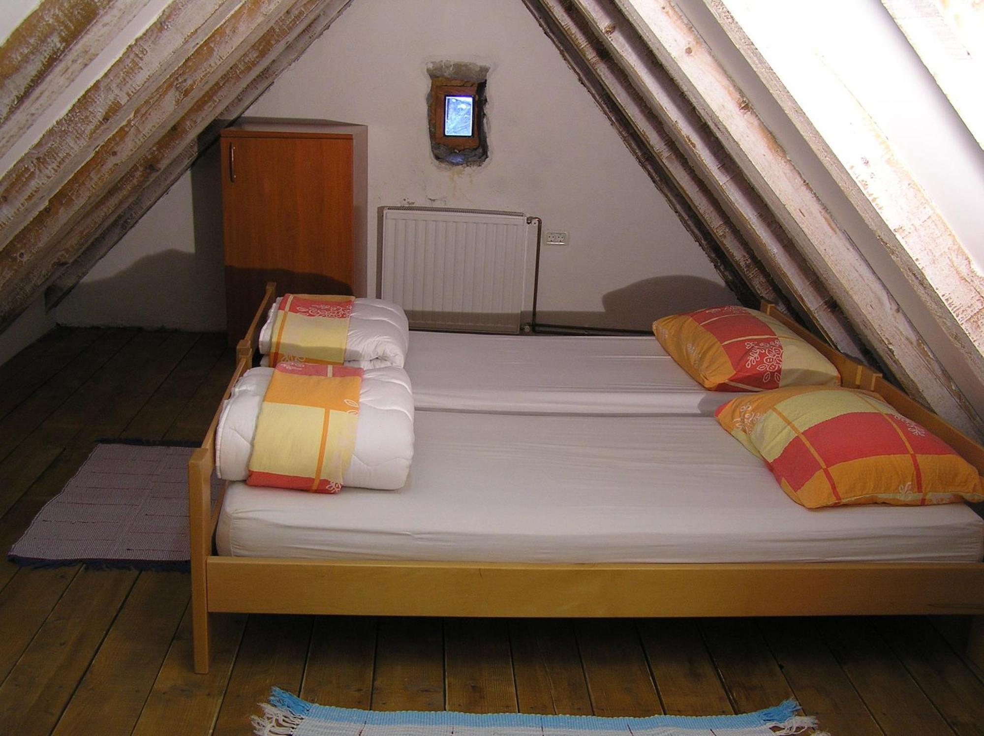 Pliskovica Youth Hostel Exteriör bild