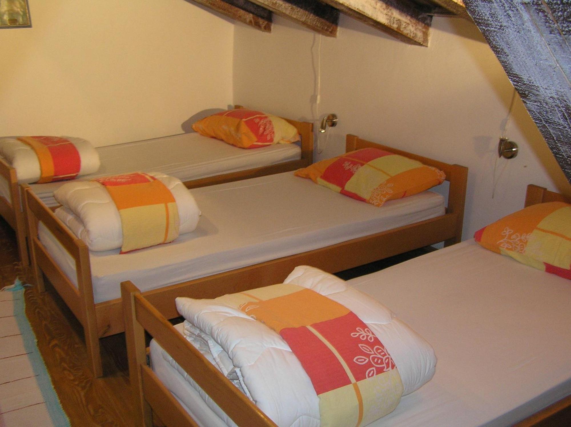 Pliskovica Youth Hostel Exteriör bild