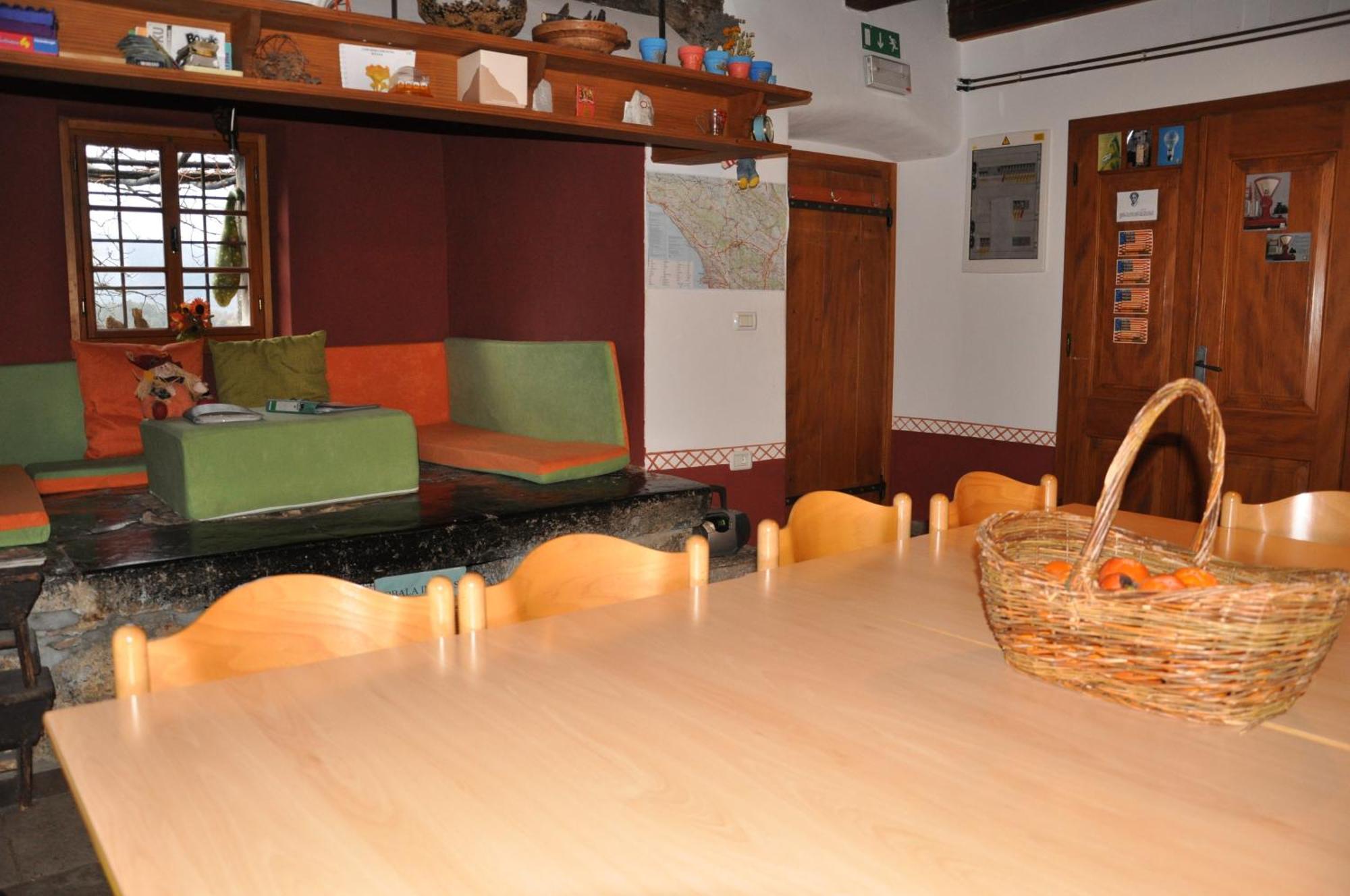 Pliskovica Youth Hostel Exteriör bild