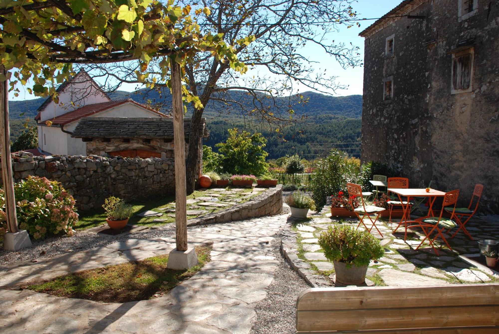 Pliskovica Youth Hostel Exteriör bild